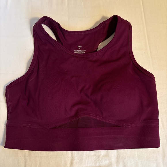 KNIX - Picture 1 of 2